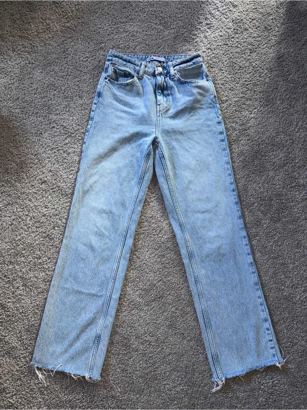 Zara Light Blue Women's Straight-Leg Jeans